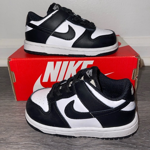SOLD Toddler Nike Panda Dunks 7C - Picture 2 of 7